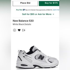 New Balance 530 Black and White. Unisex shoe.